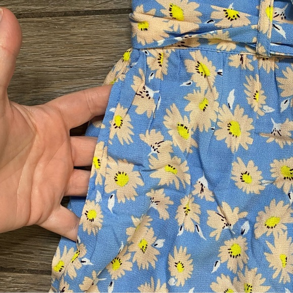 Who What Wear Small Floral Skirt - Picture 3 of 7